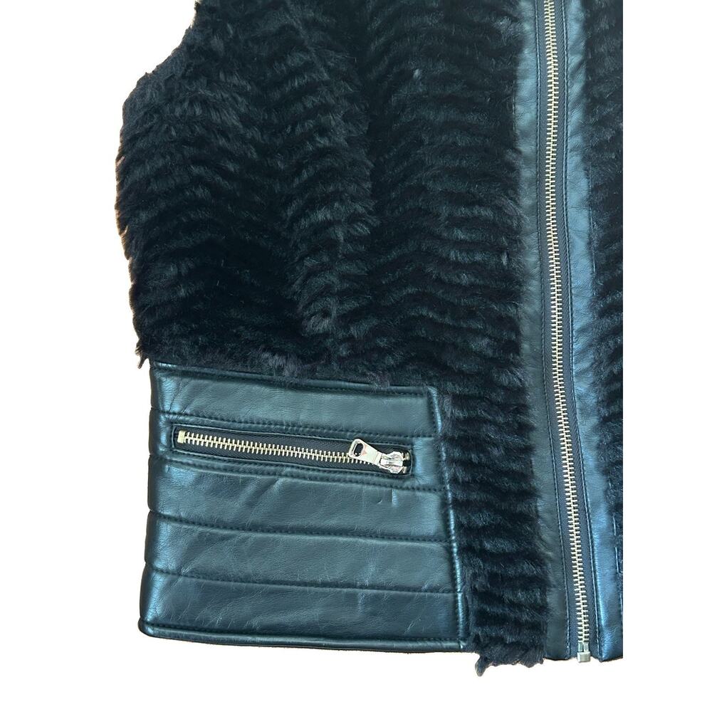 Ci Sono Black Vegan Leather/Faux Chevron Fur Vest Women's Size Large Biker Chic - Picture 2 of 10